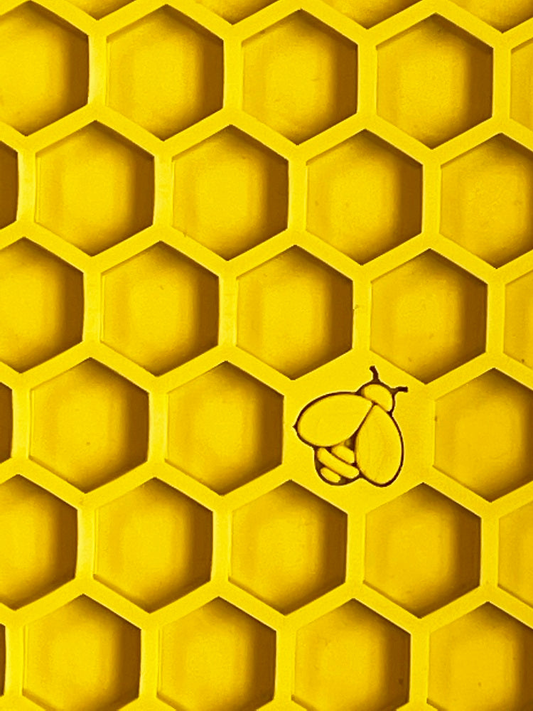 SodaPup Honeycomb eMat — Enrichment Lick Mat